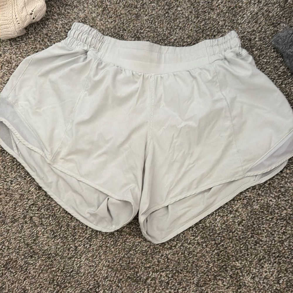Lululemon Hotty Hot shorts